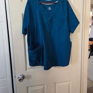 Teal V-Neck Scrub Top with Pockets